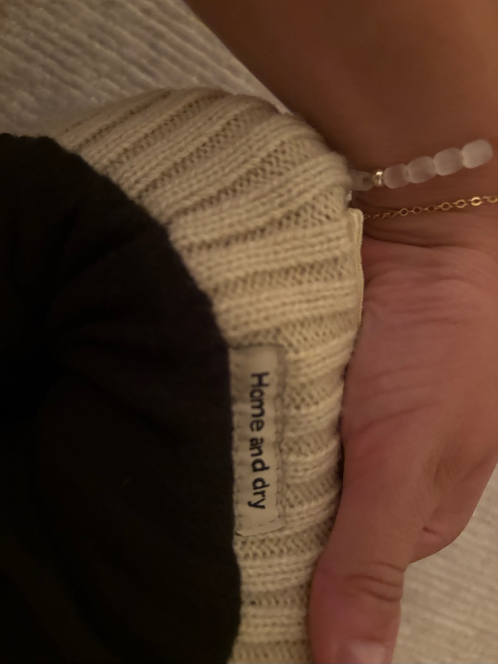 Sealskinz Colby Knit Beanie in Light Beige - Picture 6 of 7